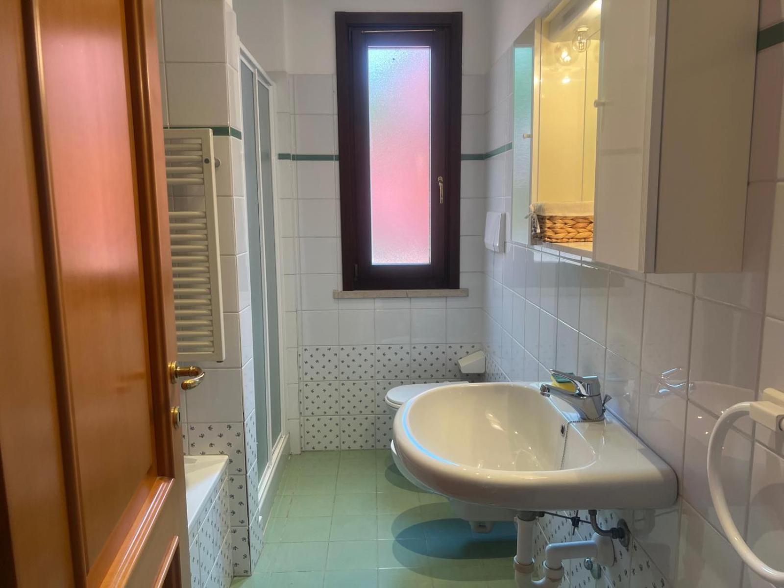 Residence Villa Al Lido Бренцоне-суль-Гарда Экстерьер фото