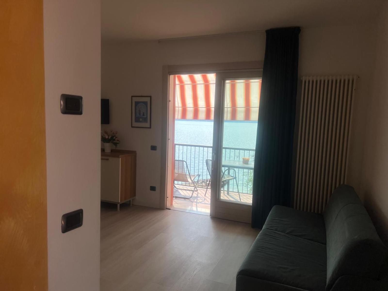 Residence Villa Al Lido Бренцоне-суль-Гарда Экстерьер фото