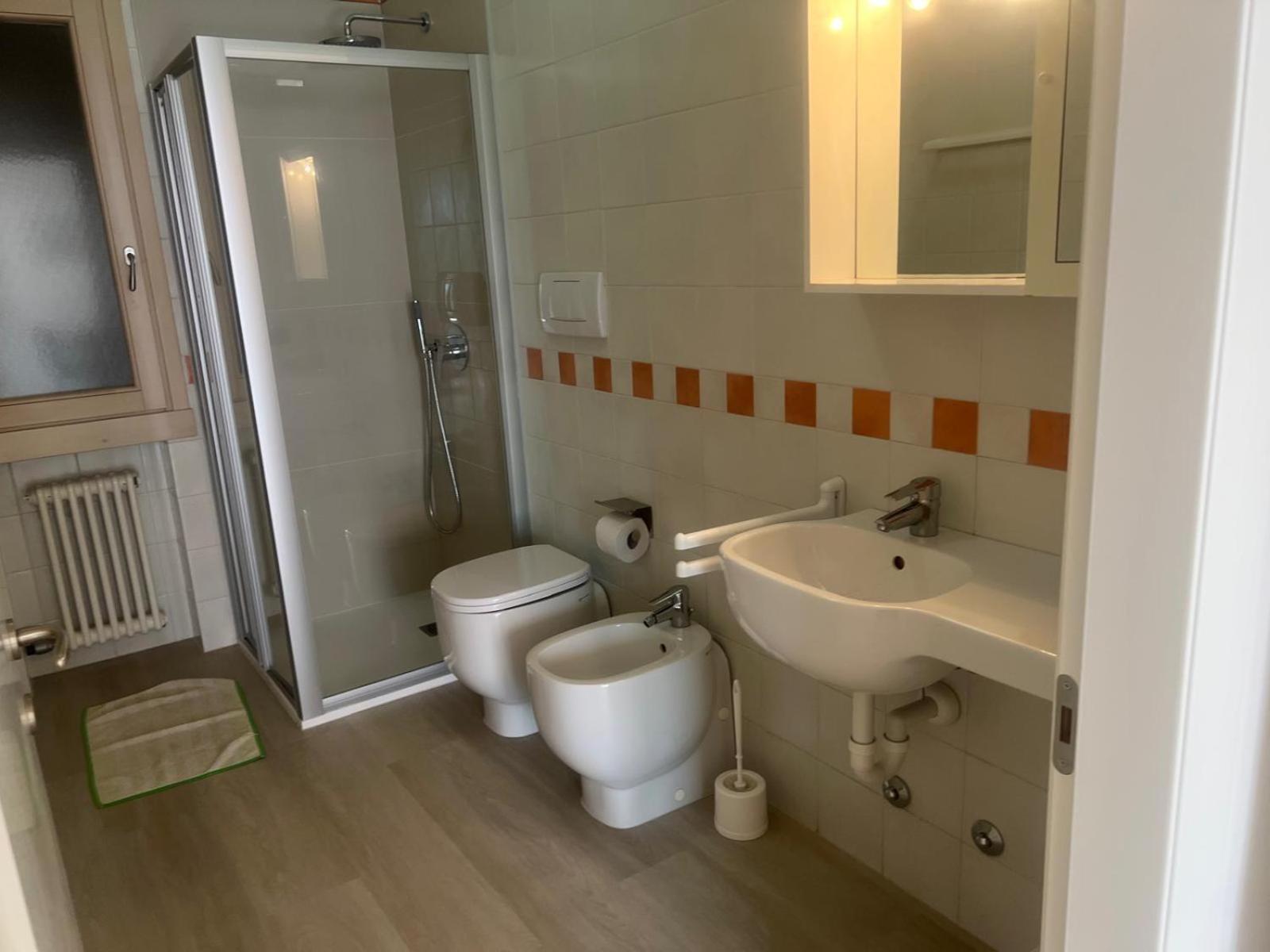 Residence Villa Al Lido Бренцоне-суль-Гарда Экстерьер фото