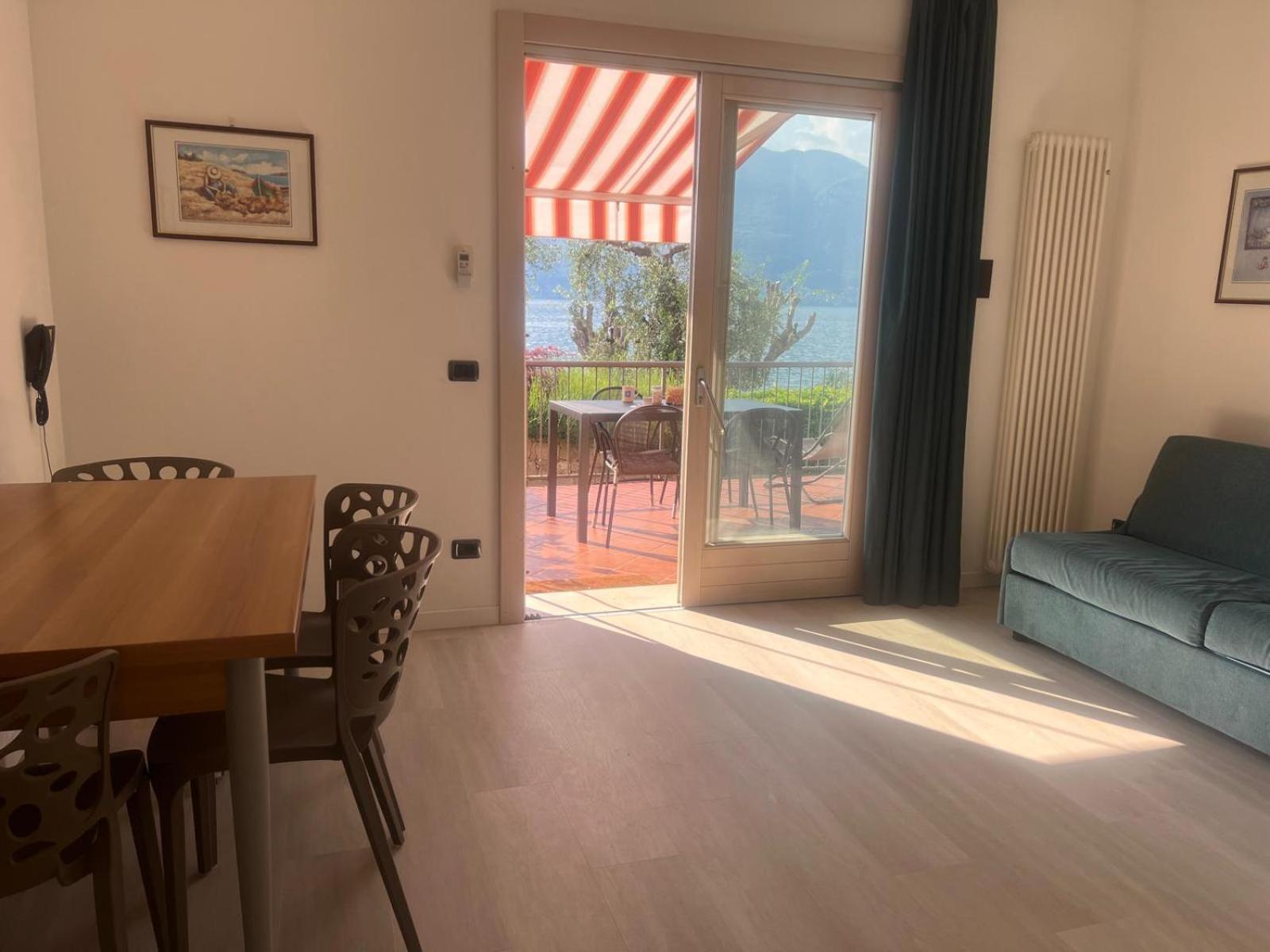 Residence Villa Al Lido Бренцоне-суль-Гарда Экстерьер фото