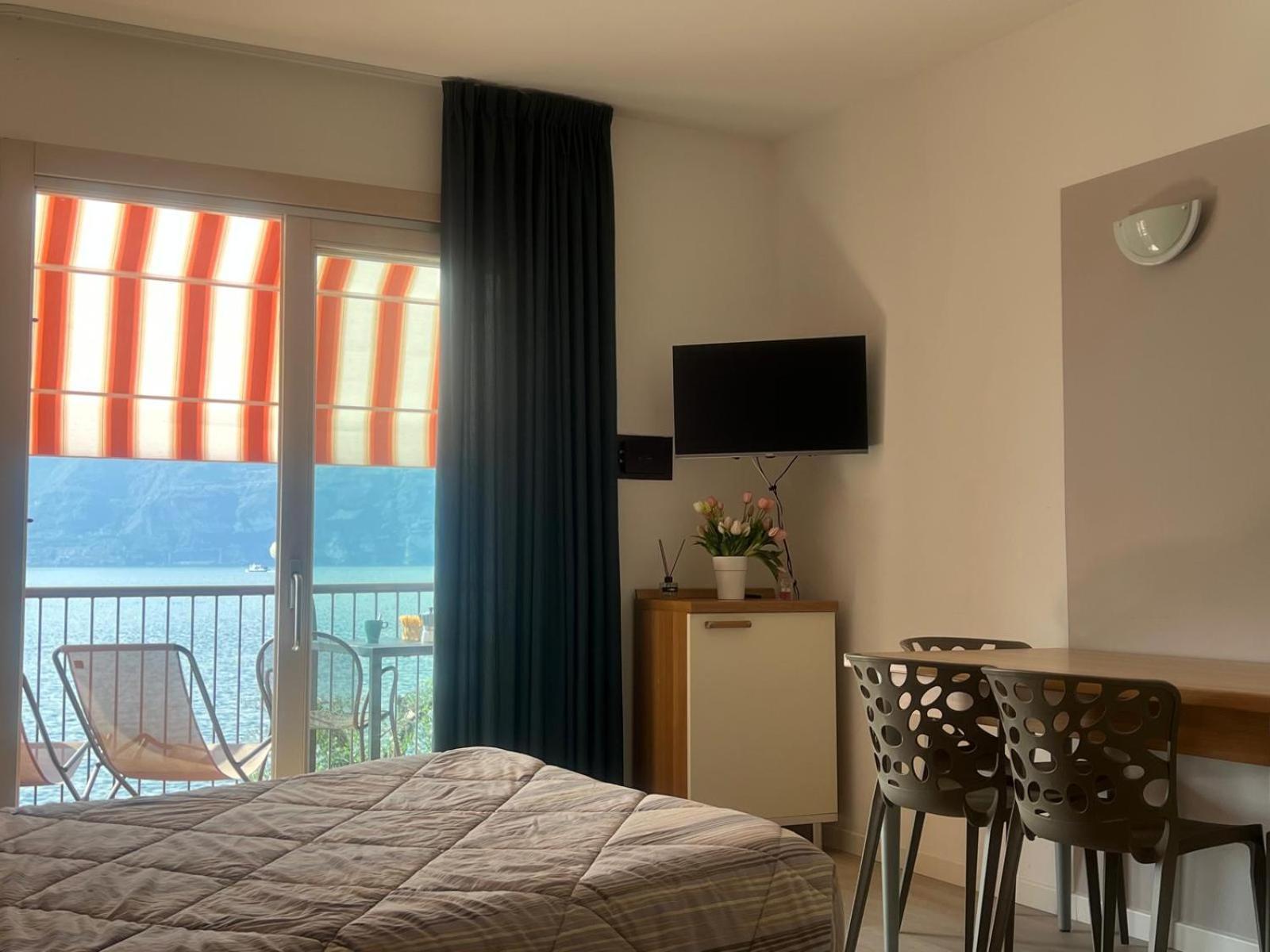 Residence Villa Al Lido Бренцоне-суль-Гарда Экстерьер фото