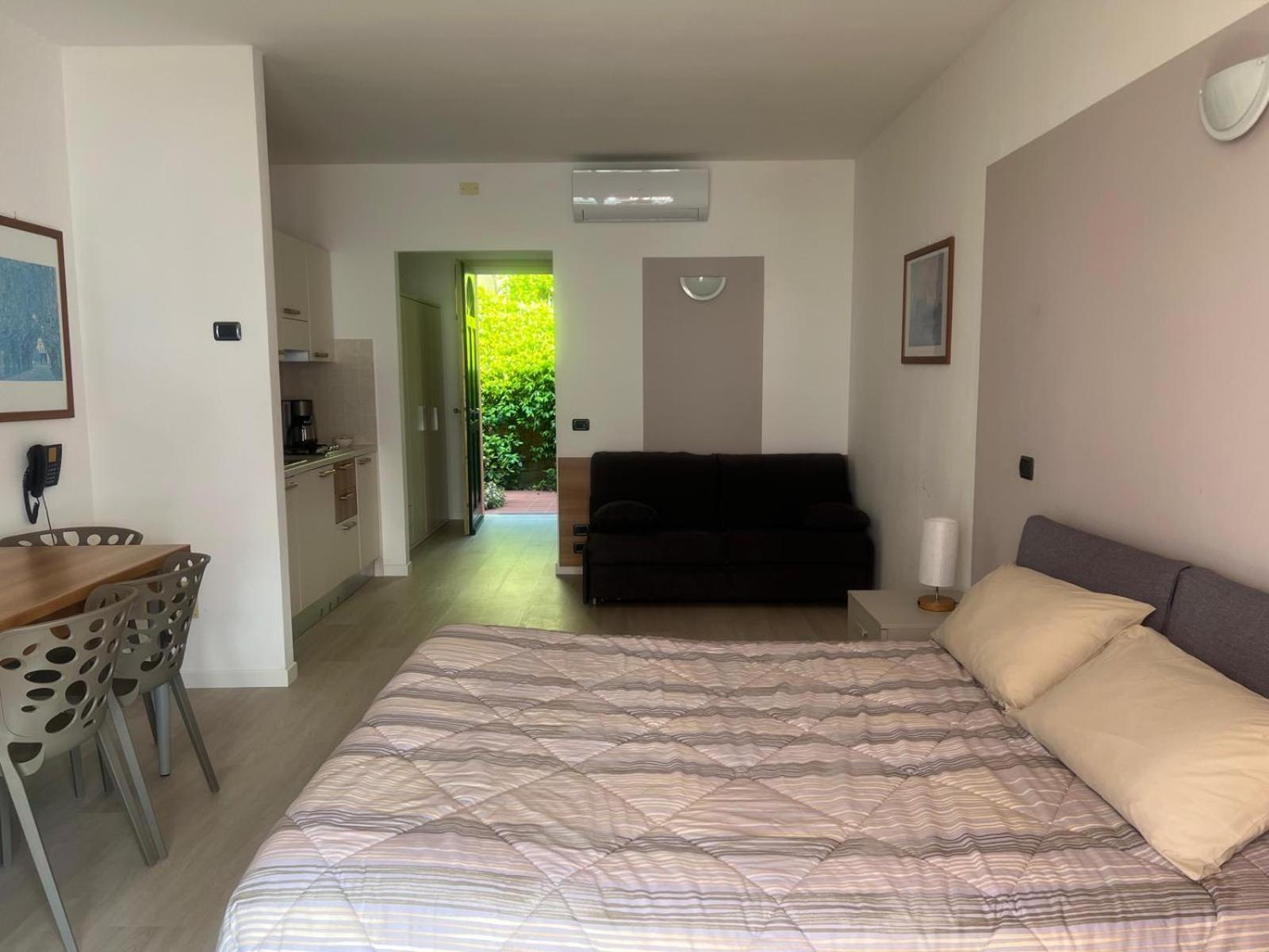 Residence Villa Al Lido Бренцоне-суль-Гарда Экстерьер фото